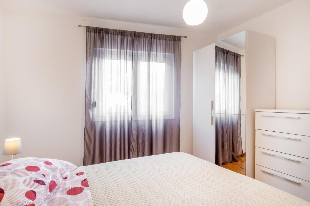 Solu Apartment Promajna Bagian luar foto